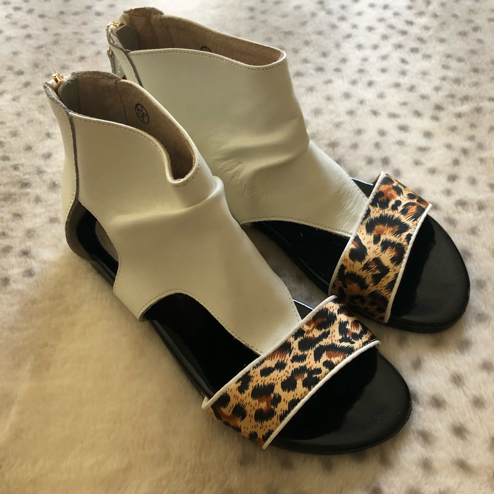 Girls leather sandals- Europe.